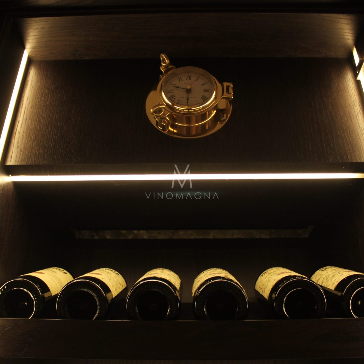 Custom Climate Control Wine Display Vinomagna