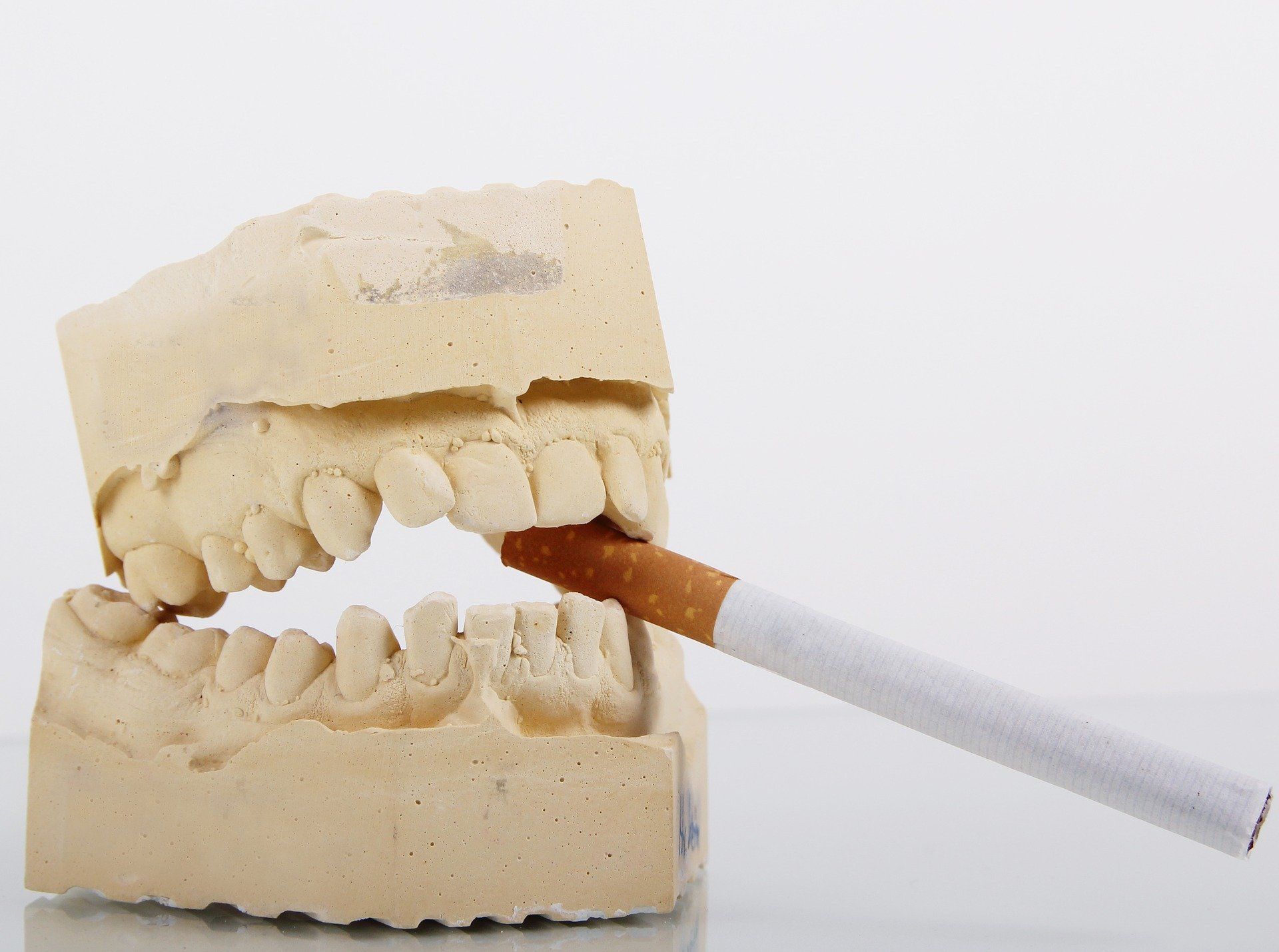 dental health and smoking.jpg