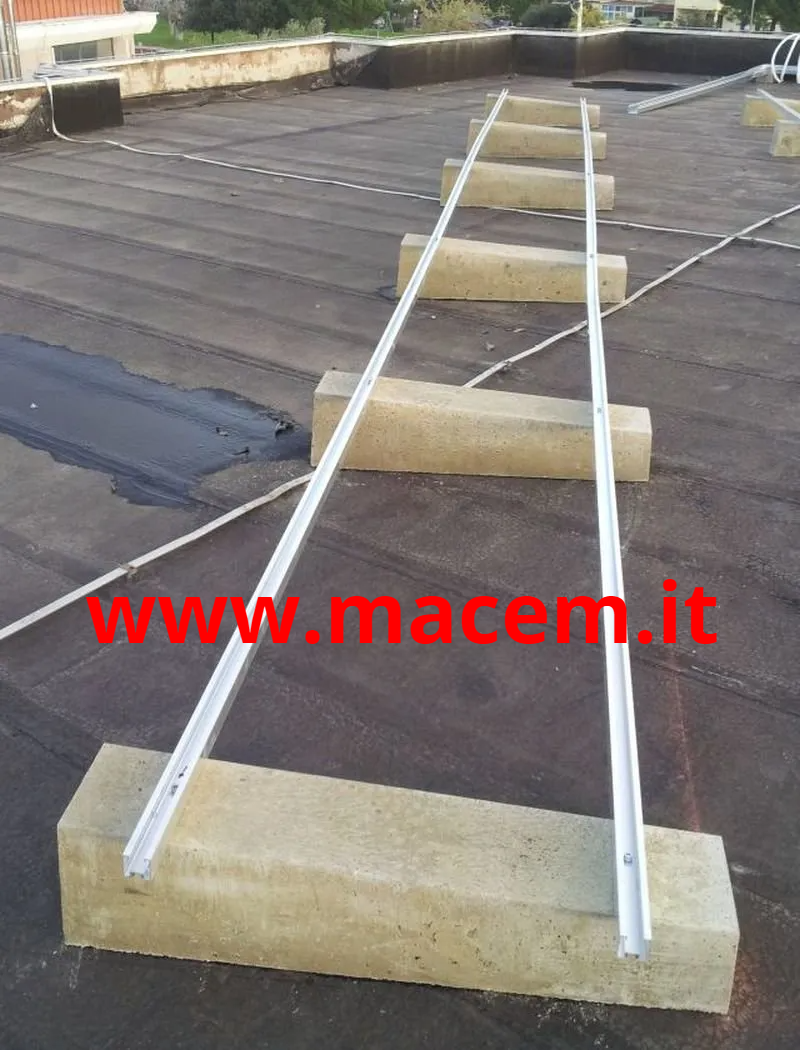 struttura in pietra impianto fotovoltaico