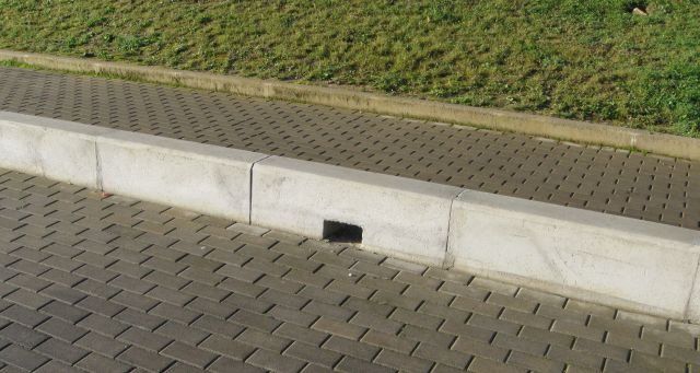 Dissuasore di sosta in cemento