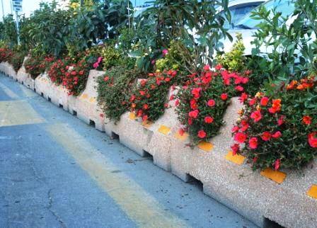 fioriere spartitraffico in cemento