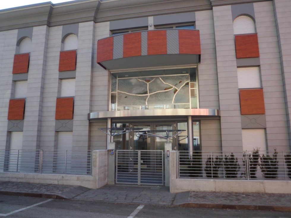 rifiniture esterne in metallo