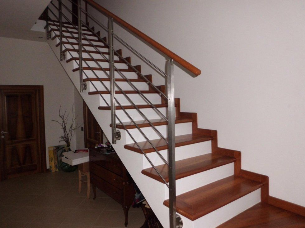 scala per interno in legno e acciaio
