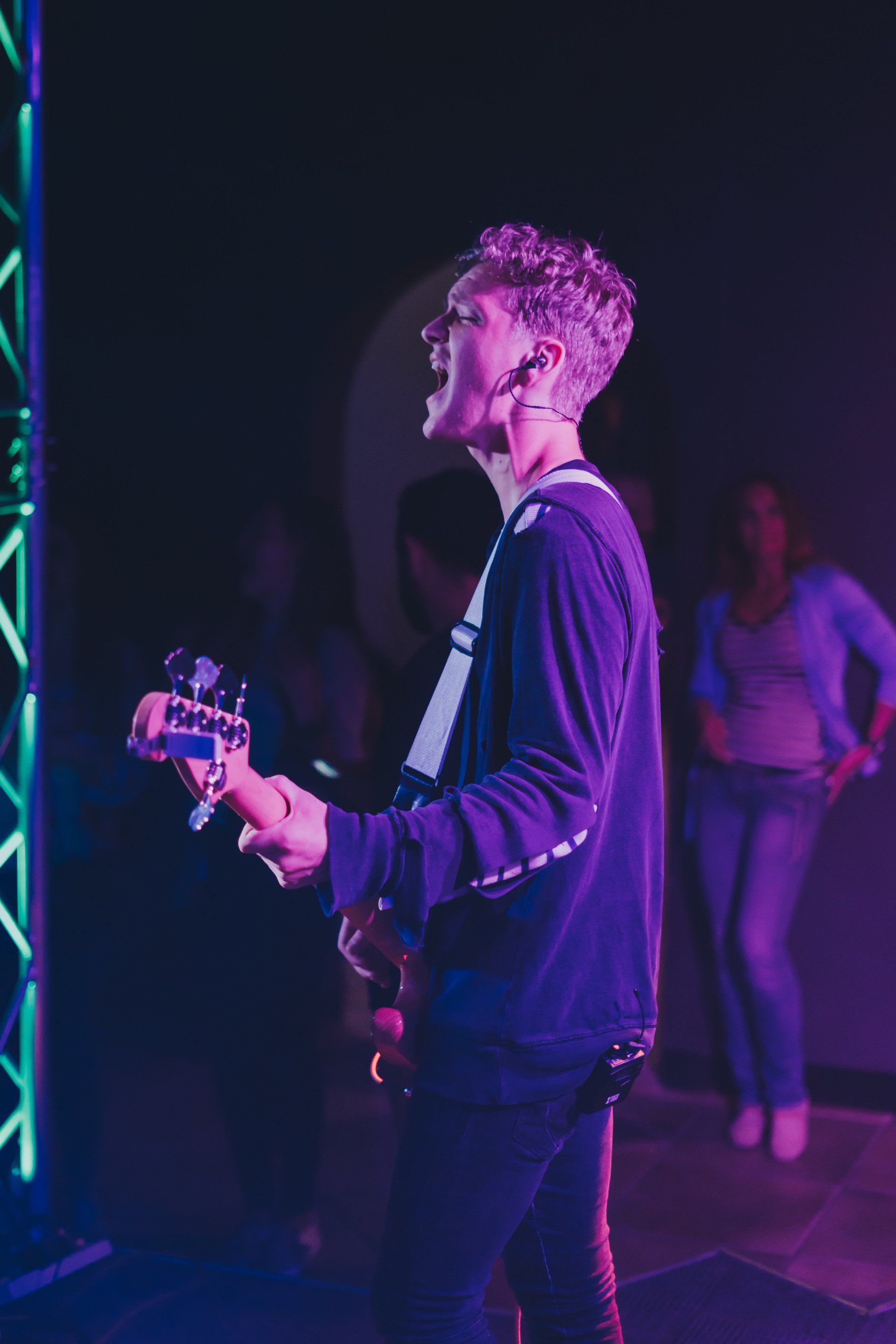 roseburg band, soren buchert performing live in logan, utah