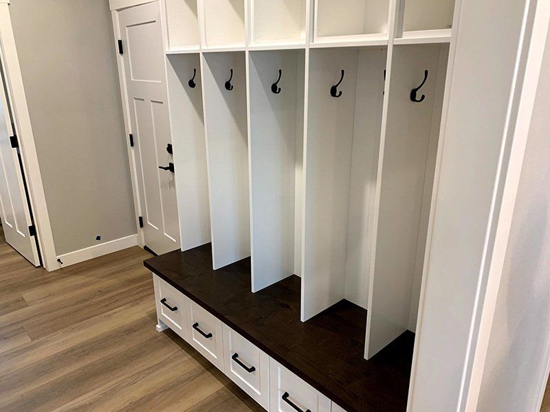 white closest shelving