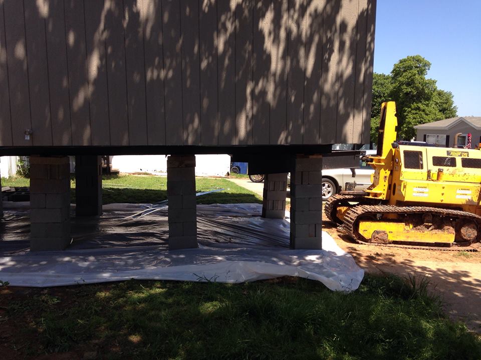 House with Hollow Blocks Below — Tecumseh, OK — Jacks Mobile Home Service