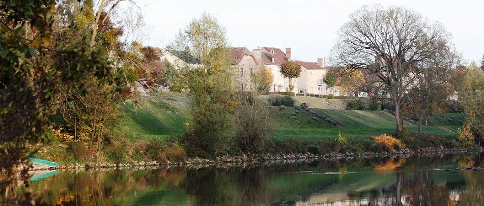 The village of Barrou on the banks of the river Creuse