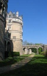 side view of the facade at chateau du Lude