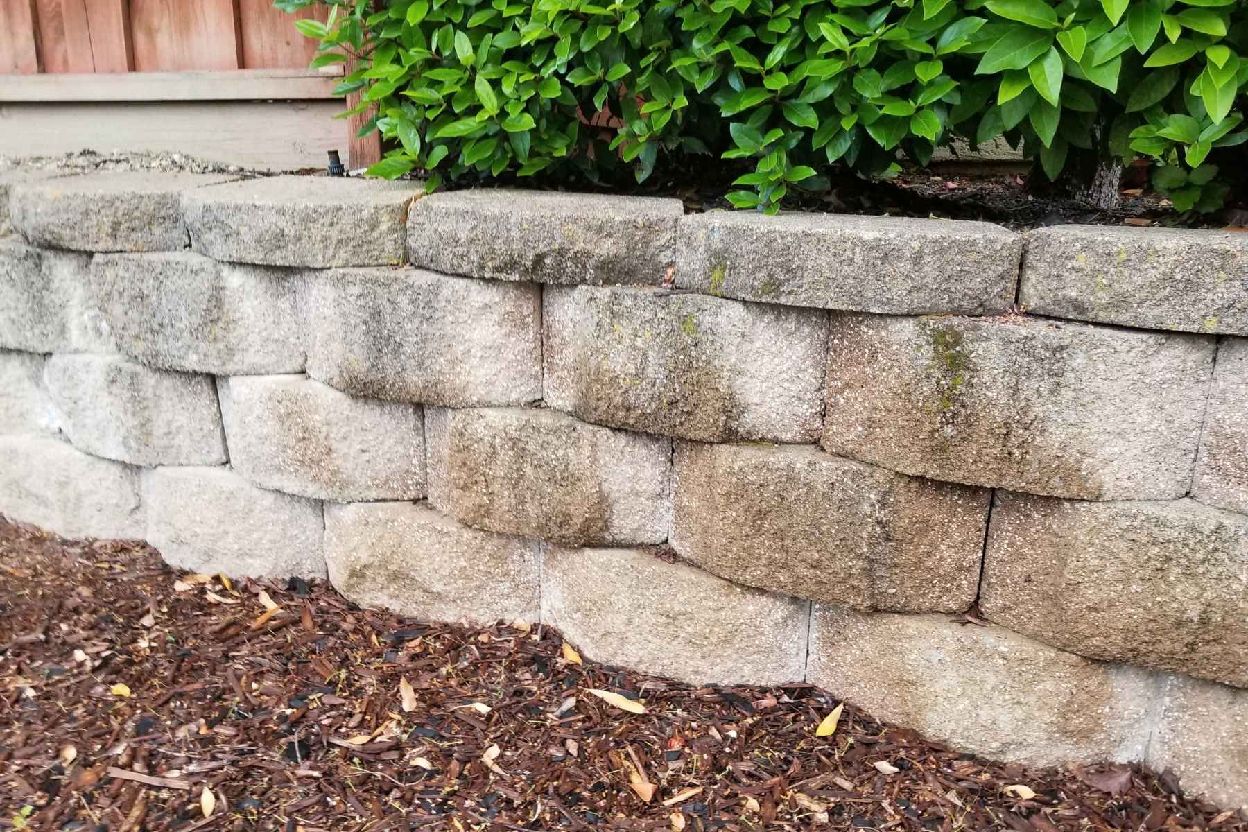 retaining wall contractors