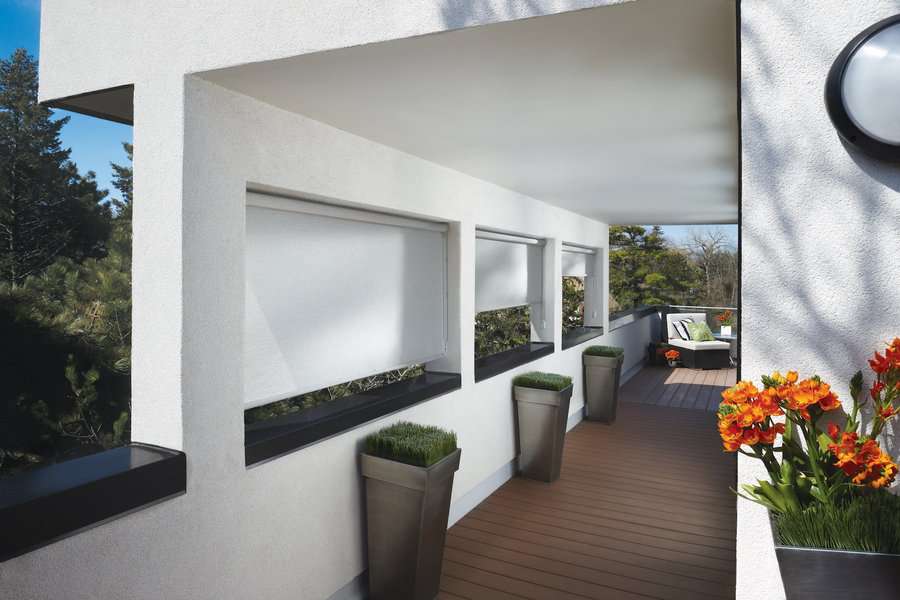 Home near Auburn, WA with custom designer screen shades