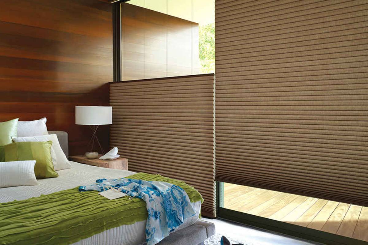 Master bedroom in Renton, WA with Honeycomb Duette shades