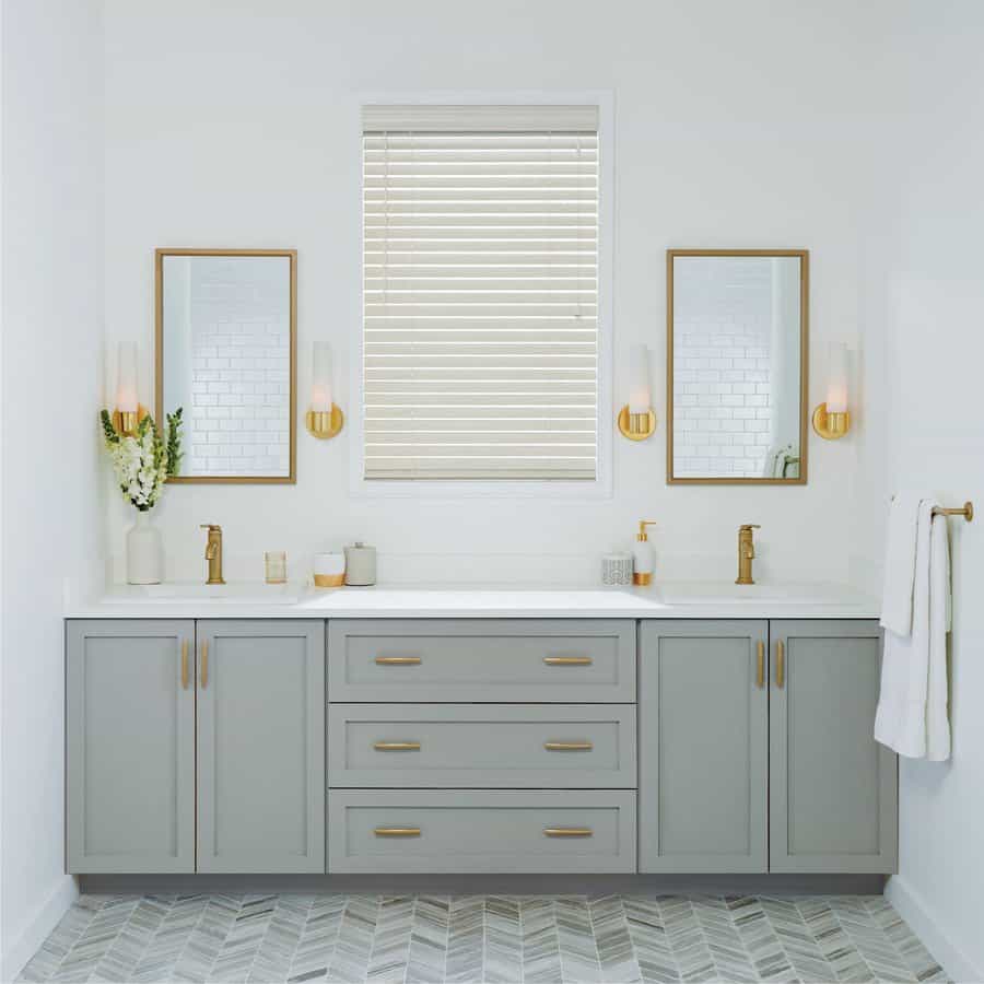 Bathroom in Auburn, WA with Everwood alternative wood blinds