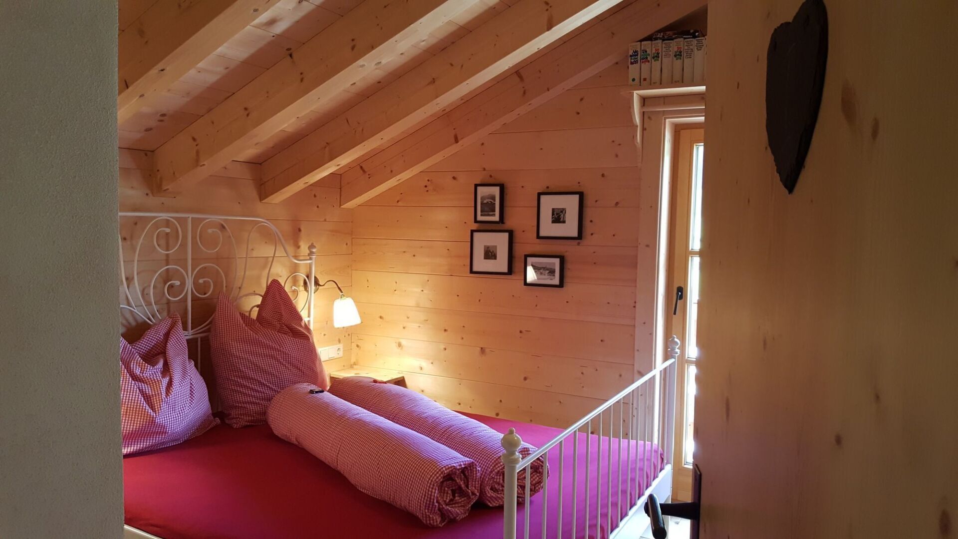 Almhütten-Übernachtung mit Doppelbett