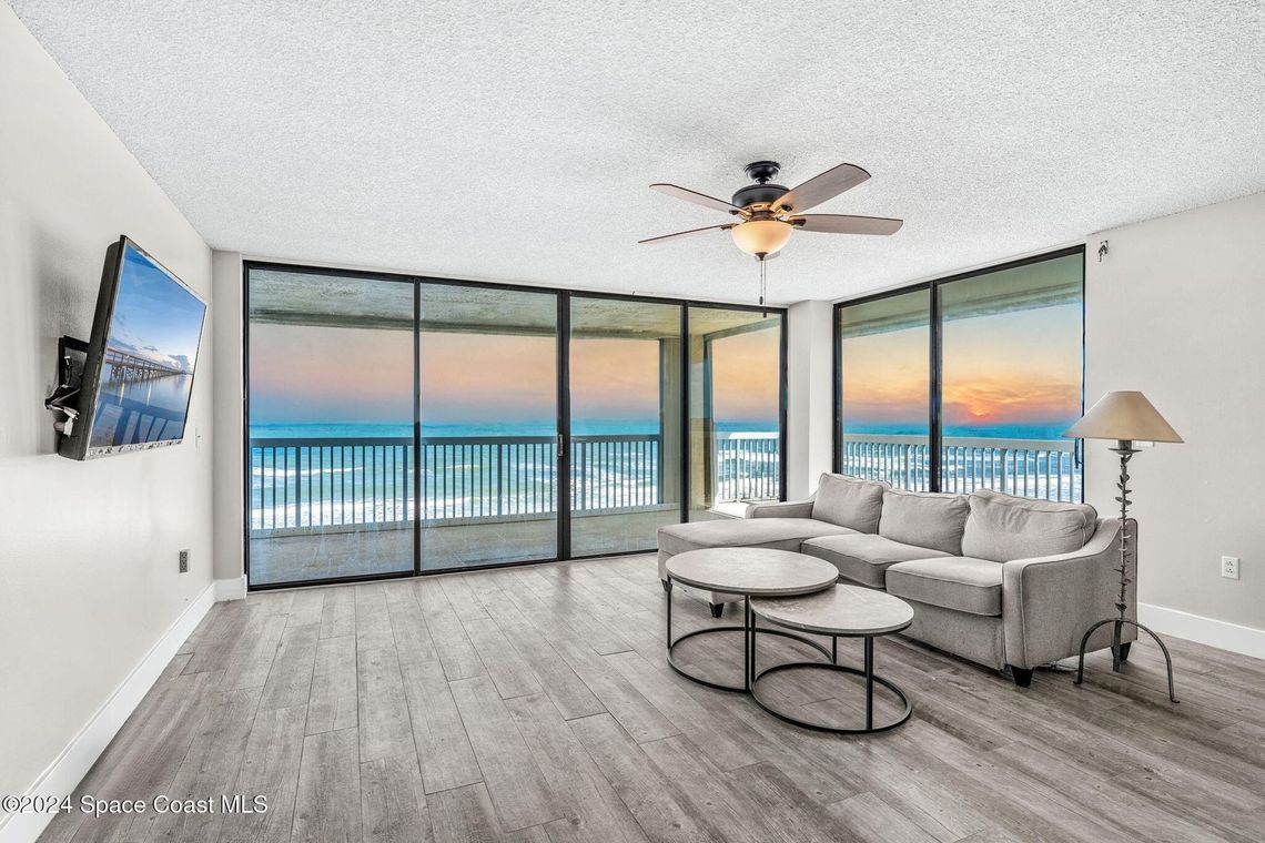 best real estate agent in Cocoa Beach Florida – Dustin Overton, Blue Marlin Real Estate


