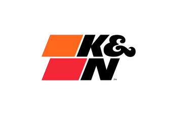 Logo K&N avec des barres orange et rouges à côté des lettres « K & N » en noir.