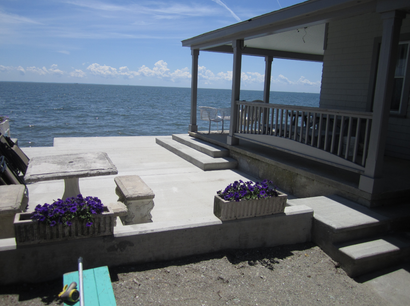 A patio made by a construction contractor in Branford, CT
