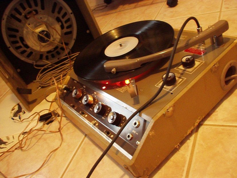 riparazione giradischi