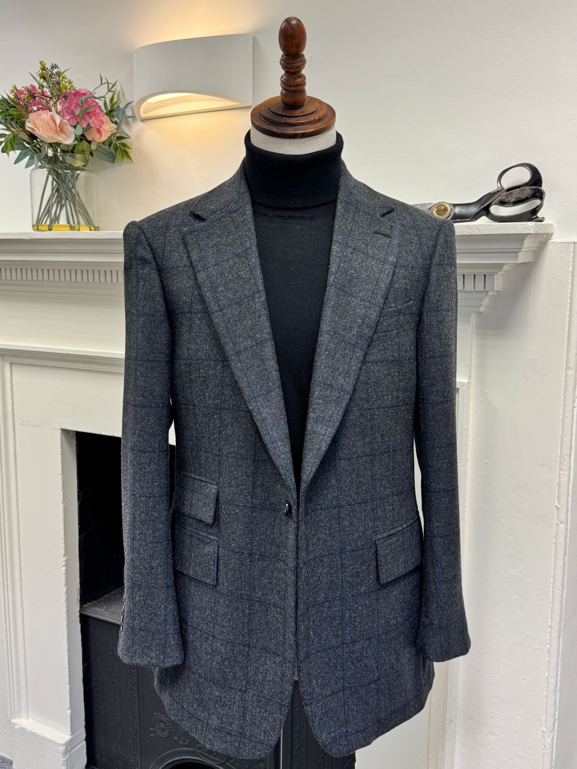 Mens made-to-measure single breasted wool & cashmere  jacket