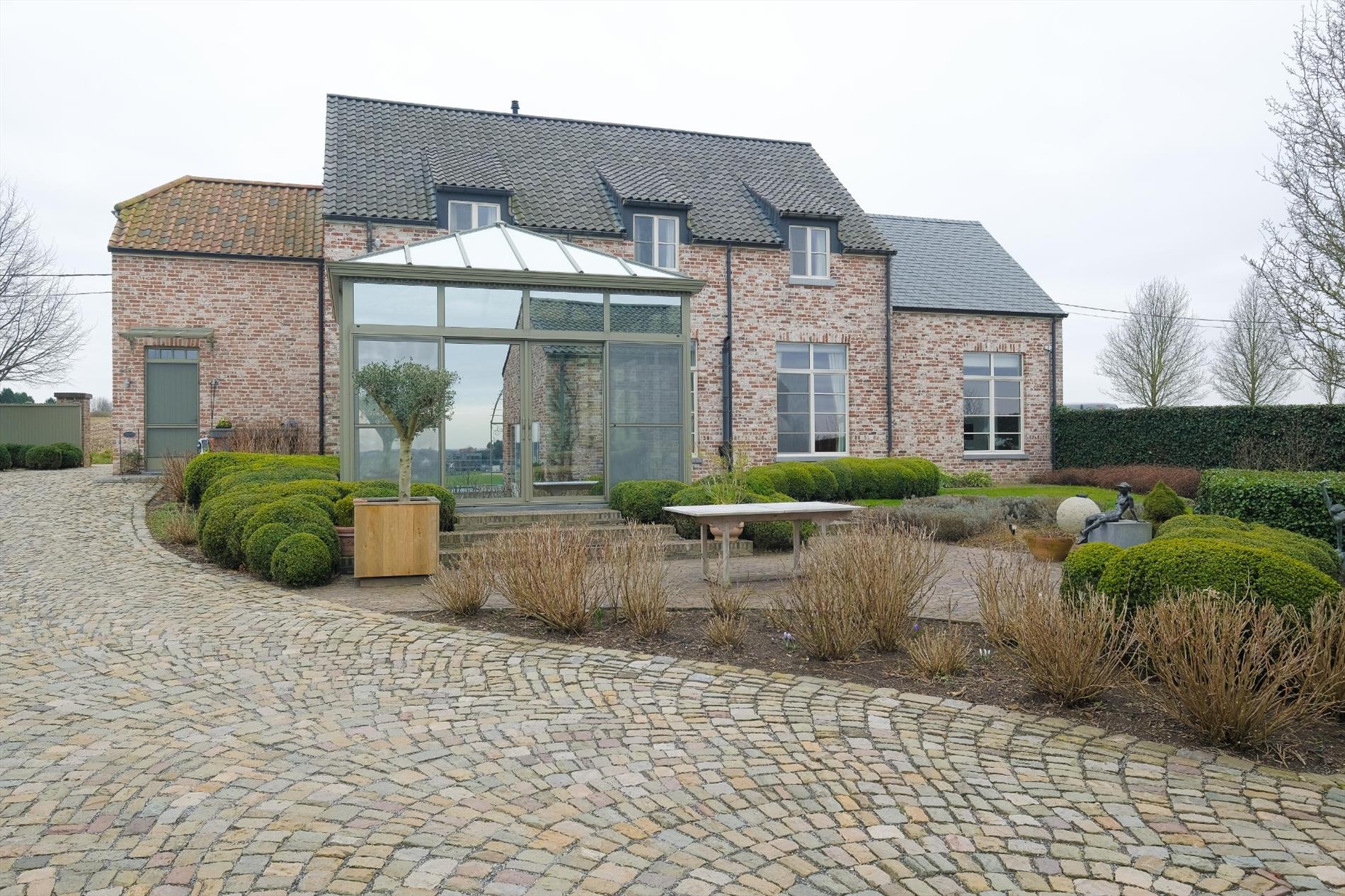 Verbouwing landelijke woning vernieuwbouw Scherpenheuvel - buiten 4 - Architectengroep Janssens