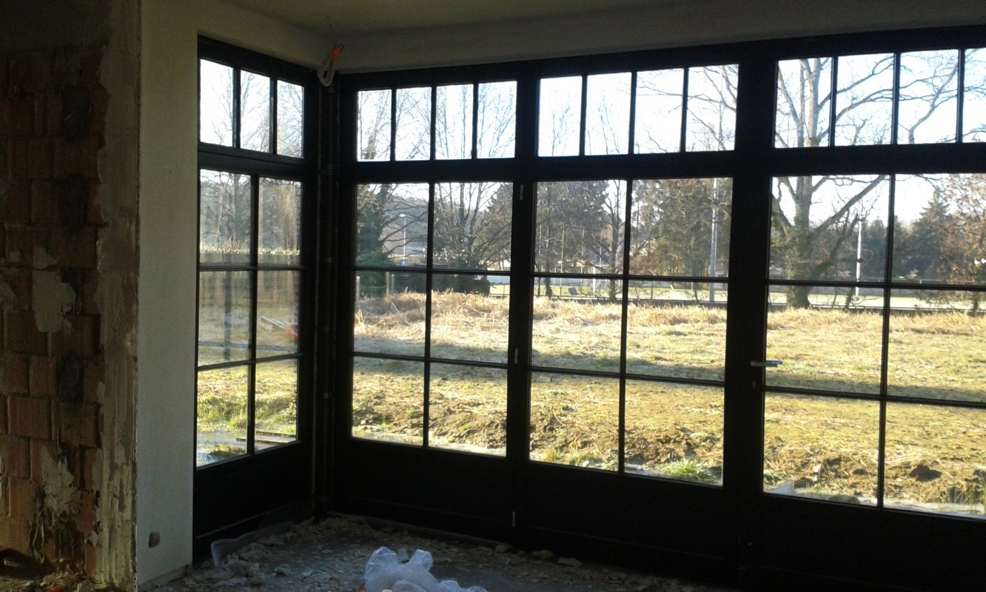 Landelijke nieuwbouw villa in Scherpenheuvel - interieur ramen - Architectengroep Janssens