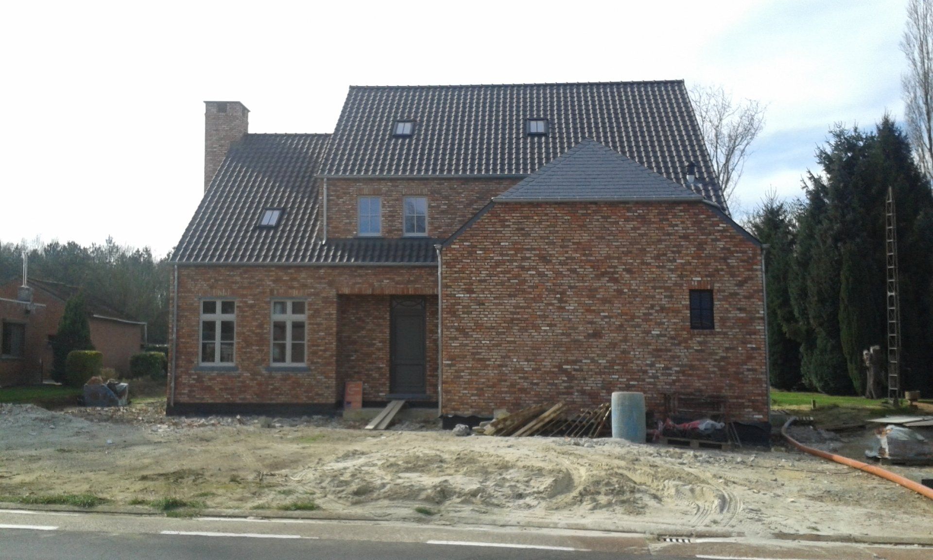 Nieuwbouw woning in landelijke stijl in Paal bij Beringen van architect Marjolein Janssens 7 - Architectengroep Janssens