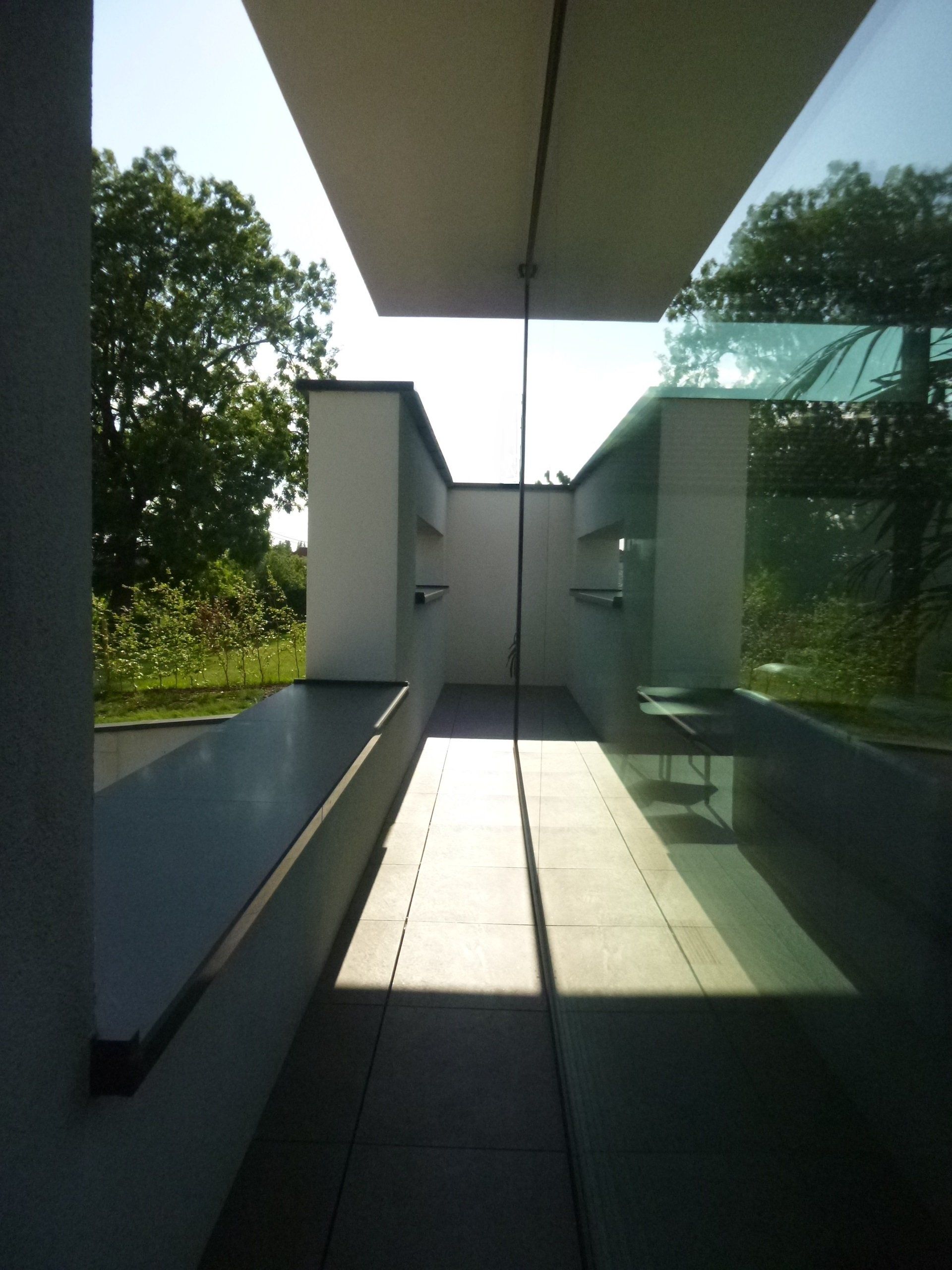 Moderne nieuwbouwvilla in Diest met inpandig terras en uitzicht - Architectengroep Janssens