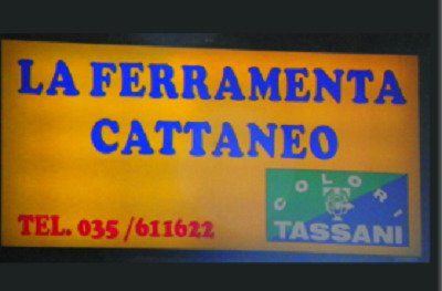 Insegna ferramenta