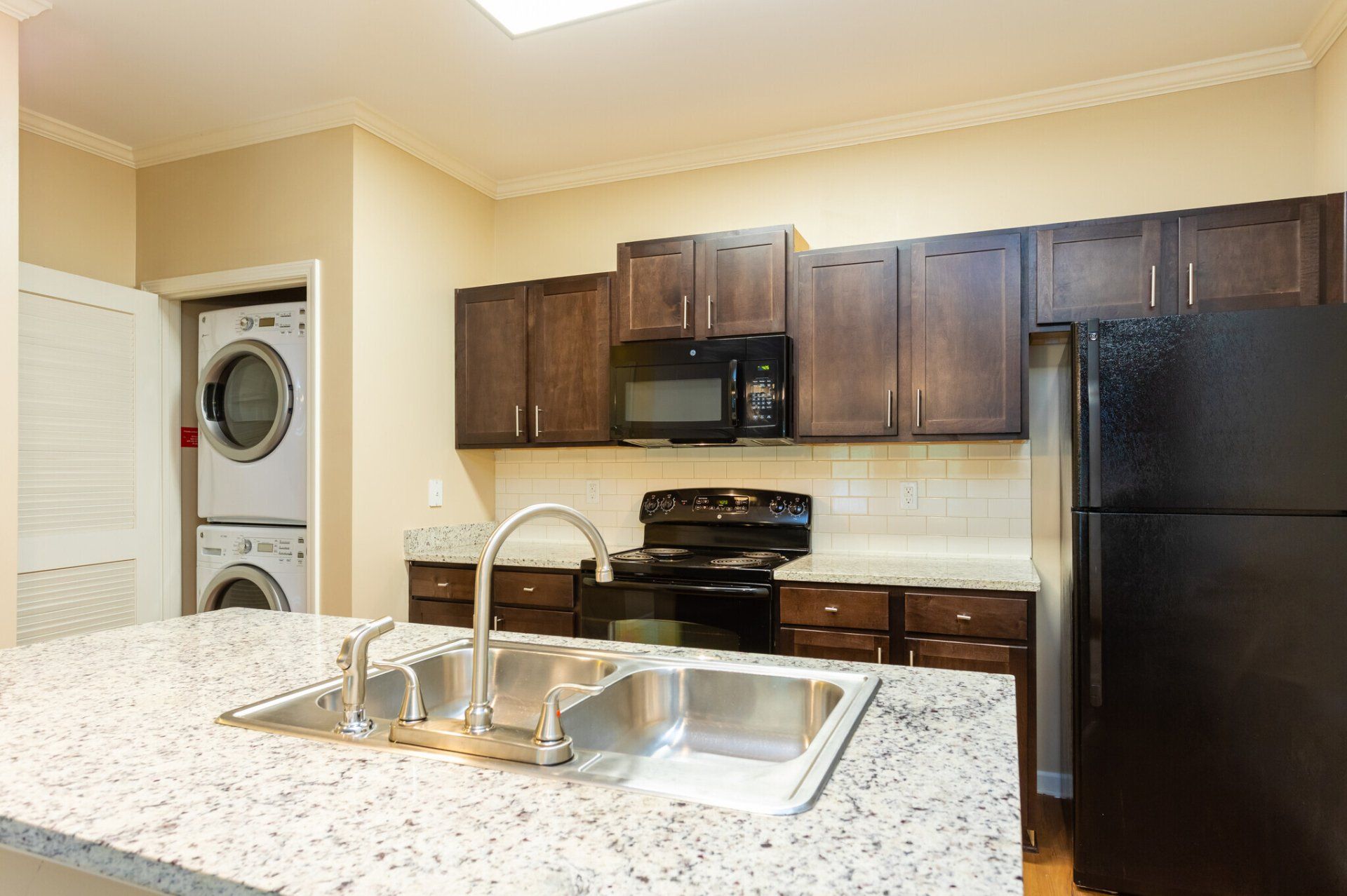 Kitchen with Island | Sterling Town Center