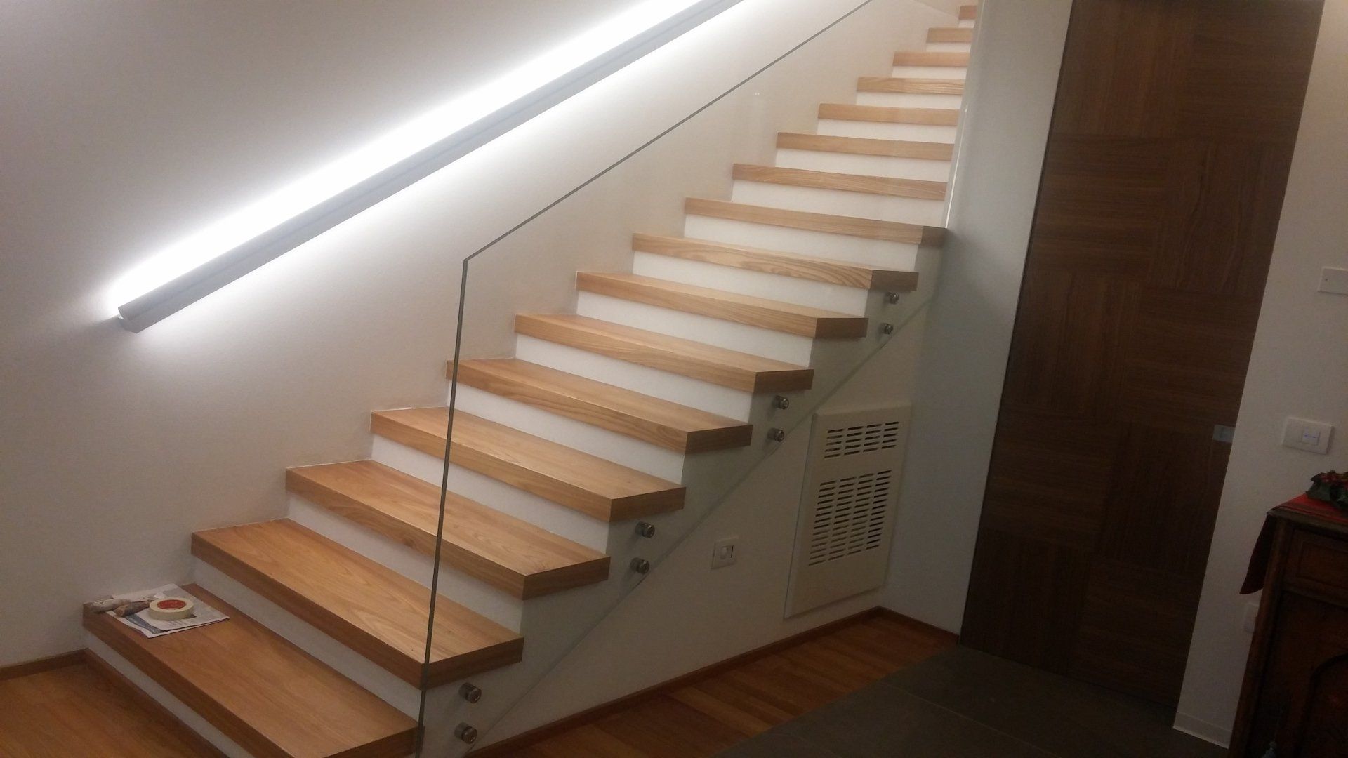 parapetto vetro scala legno