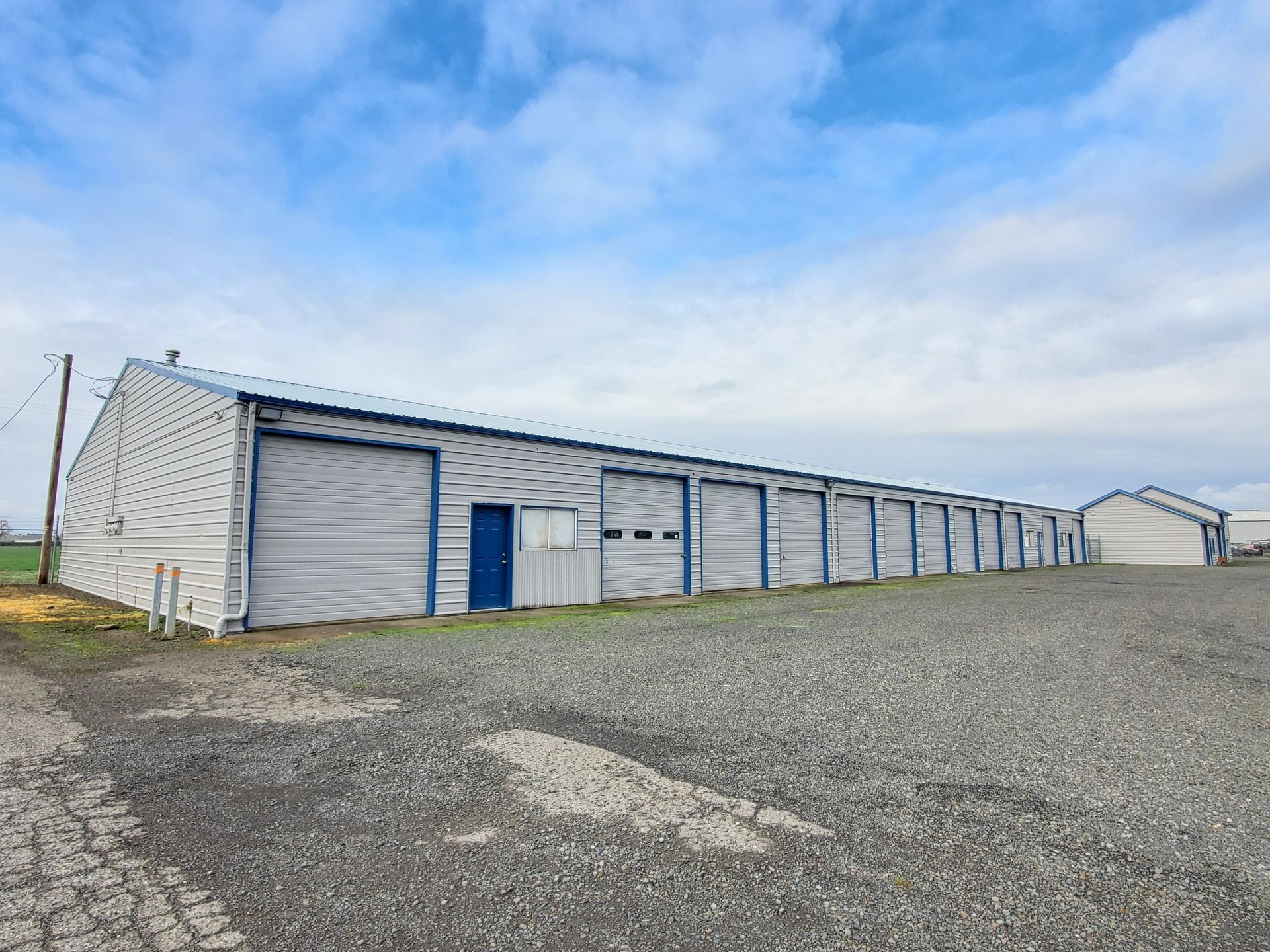 Three Lakes Storage in Albany Oregon – exterior of storage units.