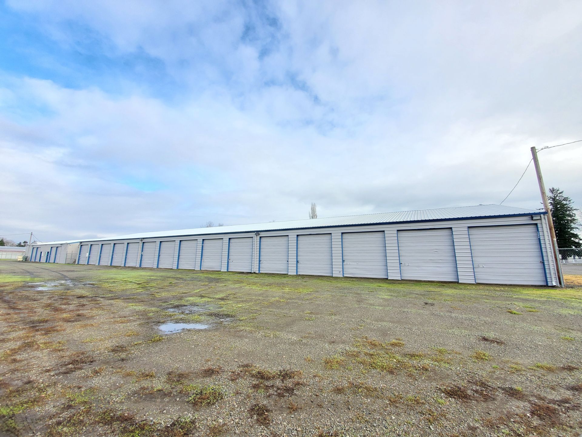 Three Lakes Storage in Albany Oregon – exterior metal door medium unit.