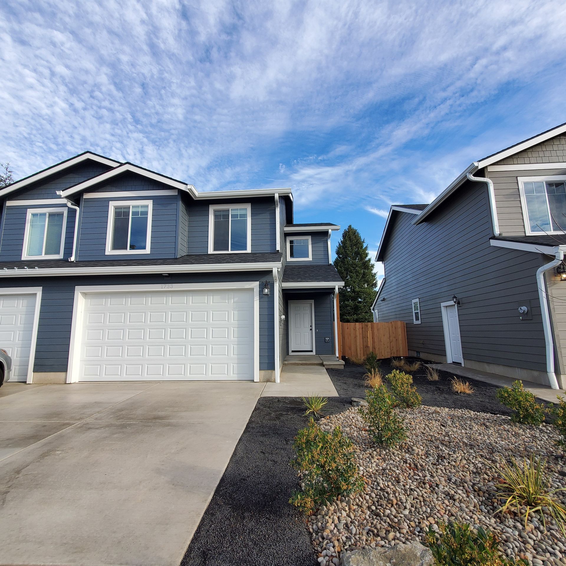 Rye Street Town Homes in Albany, OR. Two Bedroom, Two and 1/2 Bathroom – duplex front closeup.