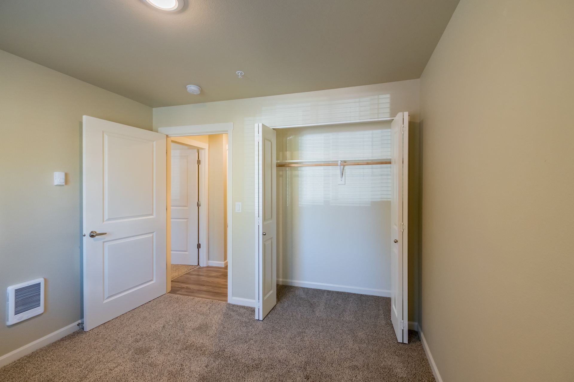 Harmona Heights Apartment community in South Salem Oregon, two-bedroom two-bathroom – bedroom and closet -2.