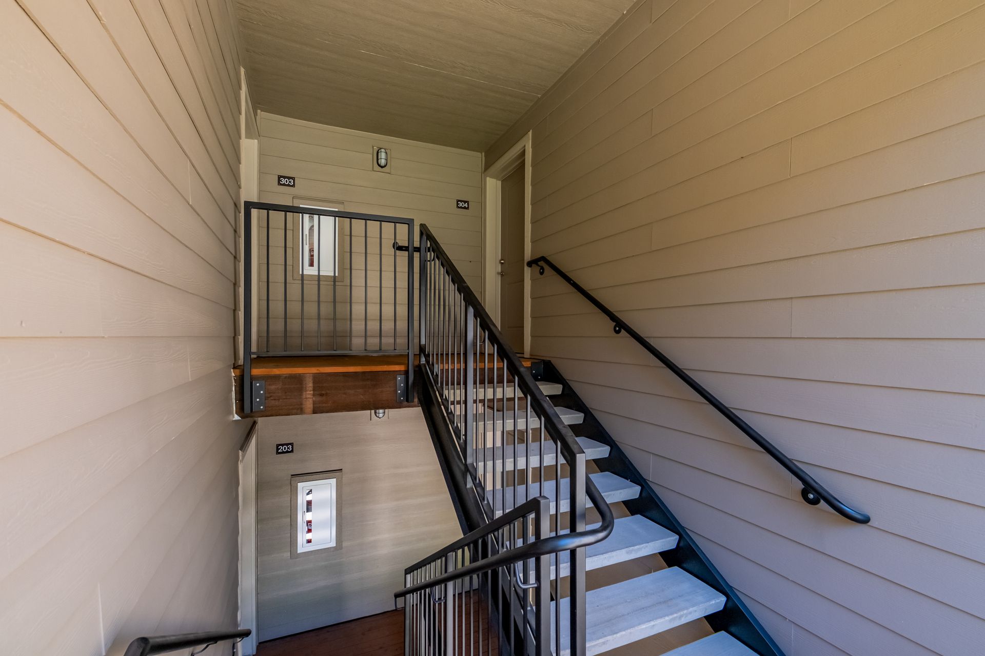 Harmona Heights Apartment community in South Salem Oregon, one-bedroom one-bathroom – staircase.
