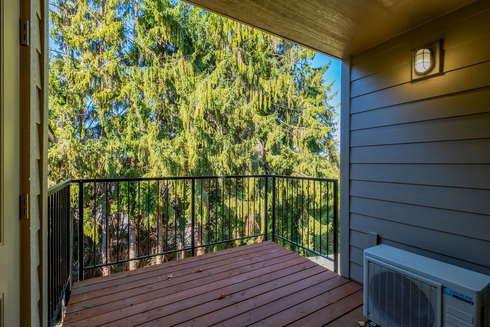 Harmona Heights Apartment community in South Salem Oregon, one-bedroom one-bathroom – balcony.