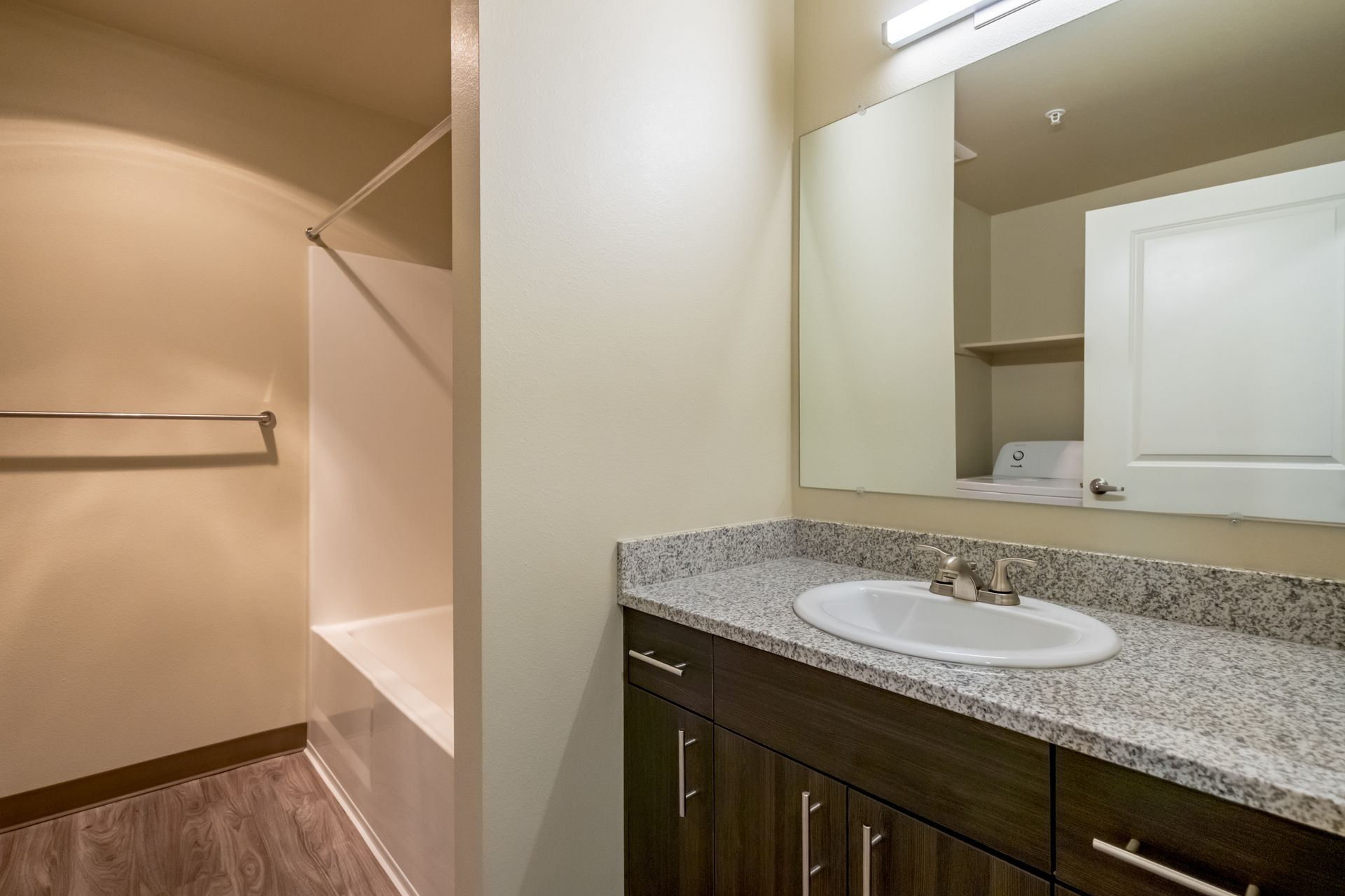 Harmona Heights Apartment community in South Salem Oregon, one-bedroom one-bathroom – bathroom.