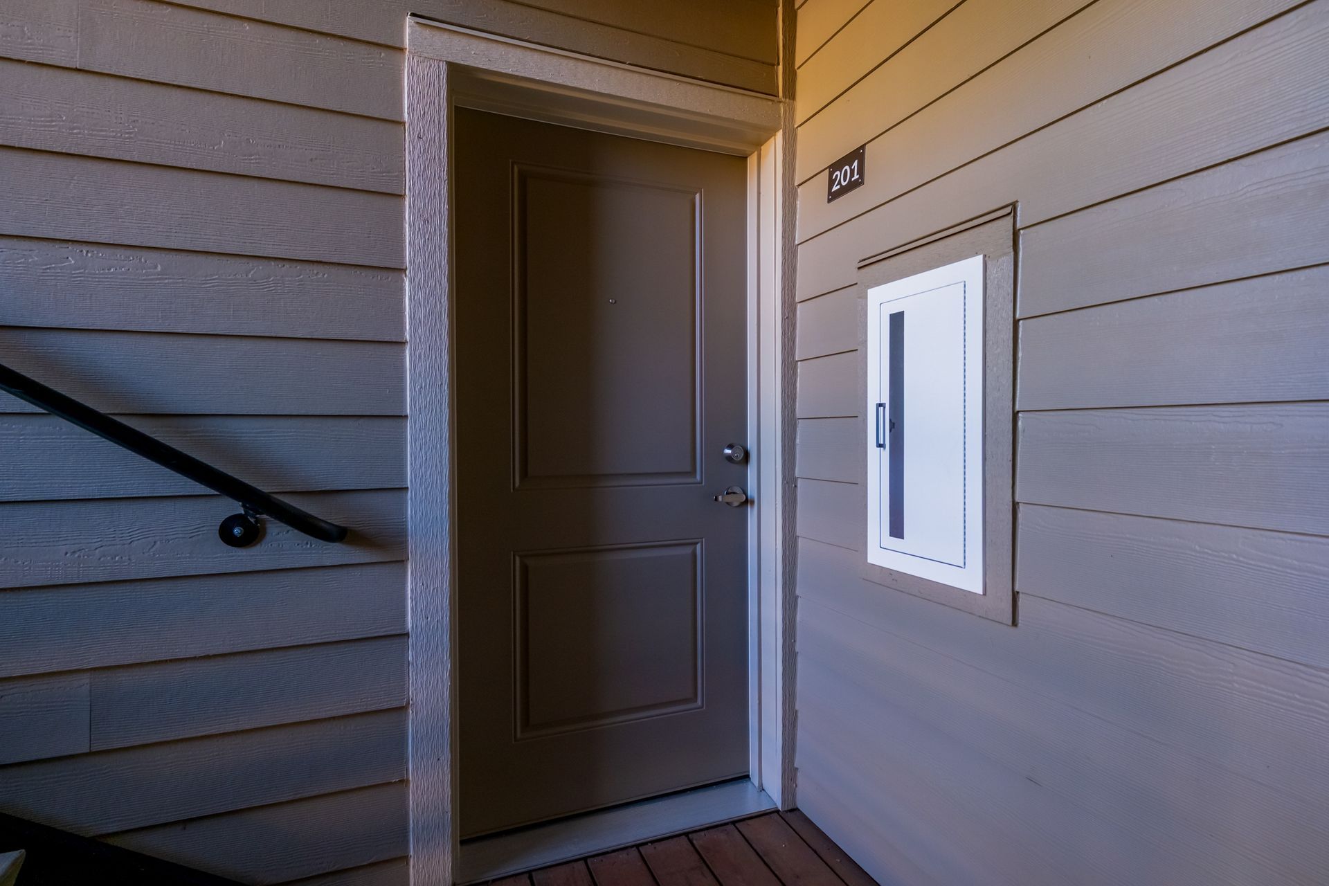 Harmona Heights Apartment community in South Salem Oregon, two-bedroom two-bathroom – front door exterior.