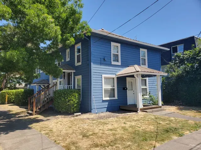 703 SW 15th St in Corvallis, Oregon, near Oregon State University.