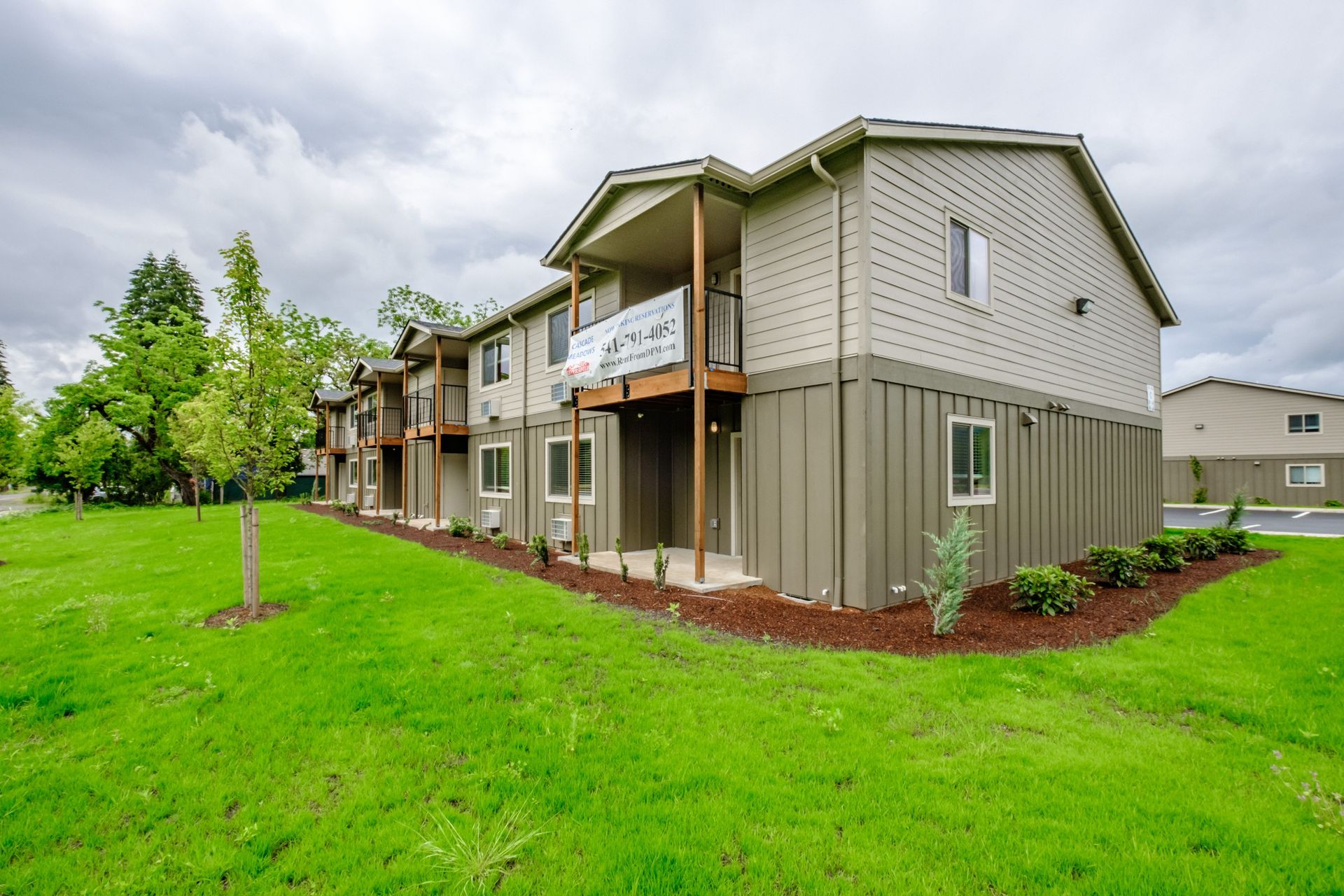 Santiam Gateway Apartments in Sweat Home, Oregon