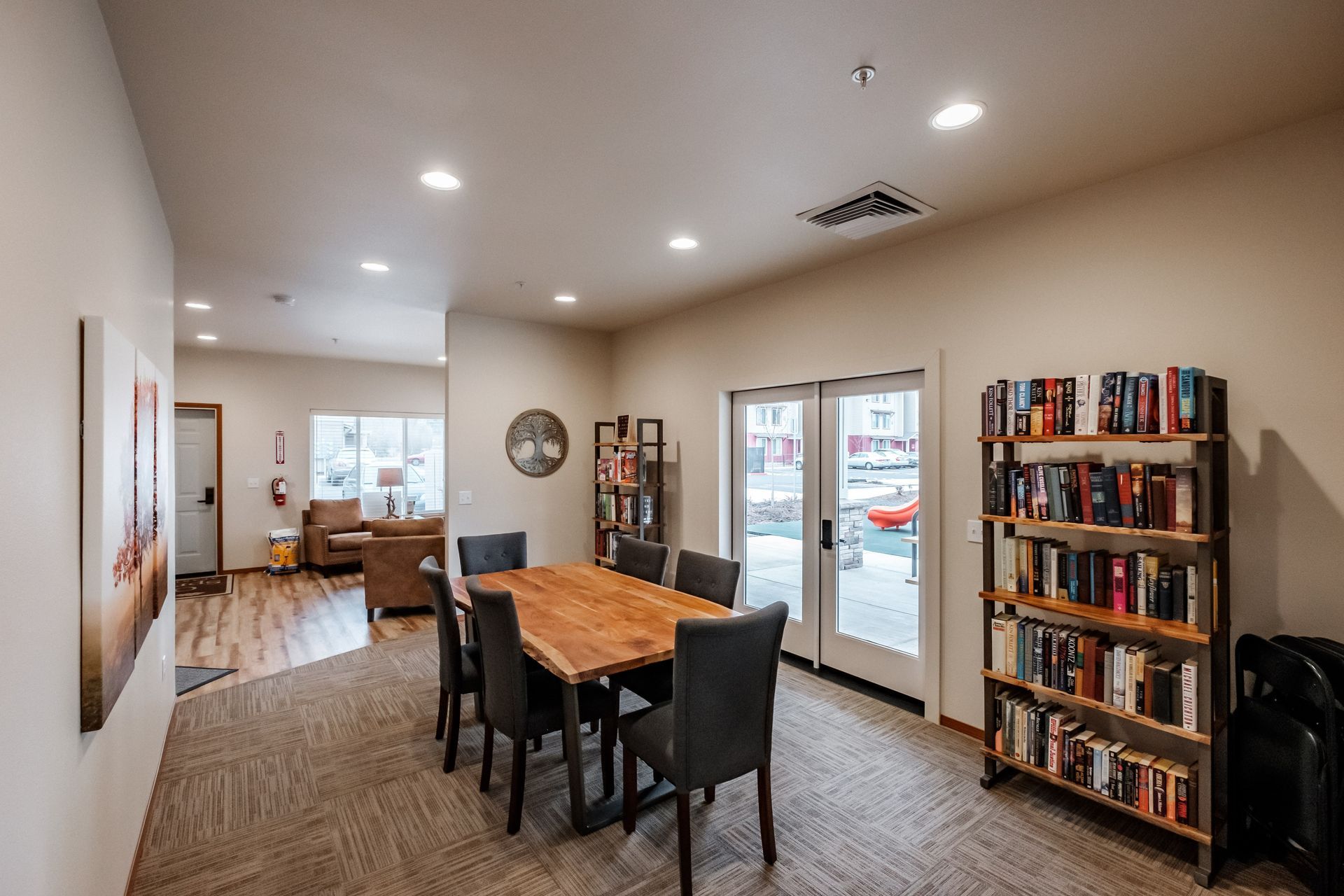 Oak Springs Apartments in Philomath Oregon, Near Oregon state University – clubhouse.