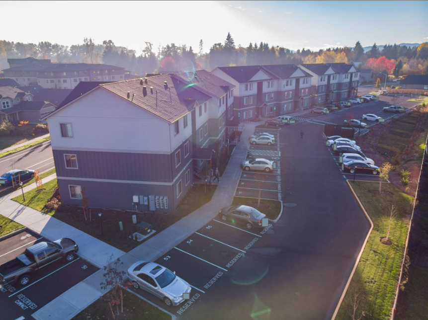 Hickory Hollow Apartments in North Albany OR – apartment community explanation page.