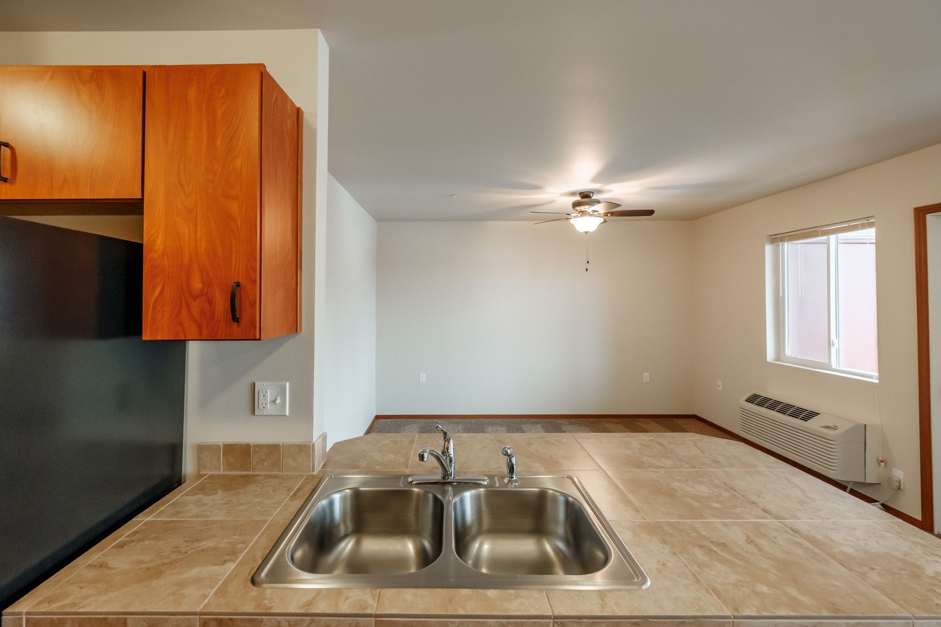 Aspen Place Apartments in Lebanon Oregon, near Western University of Health Sciences, one-bed one-bath – kitchen sink.