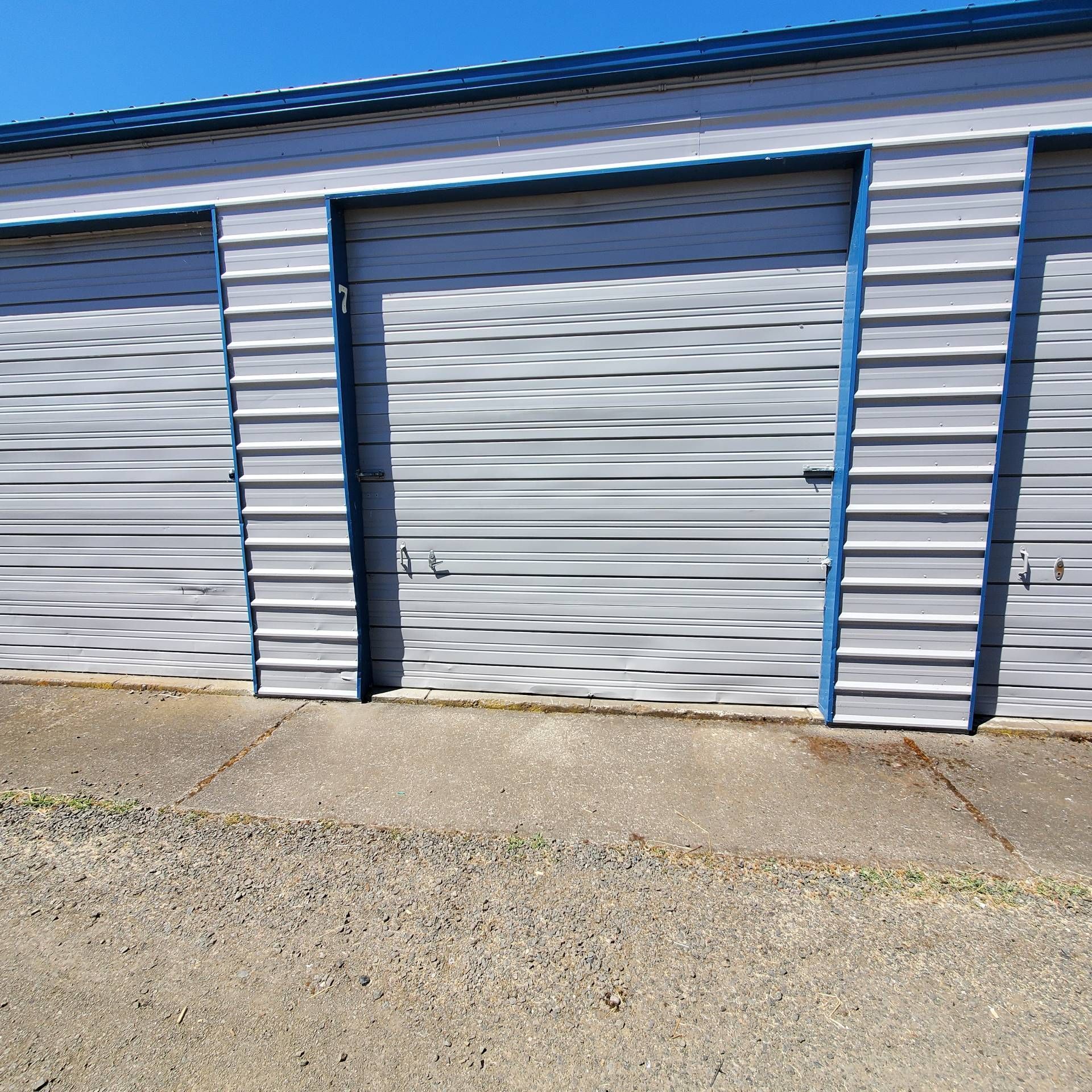 Three Lakes Storage in Albany Oregon – exterior of one storage unit.