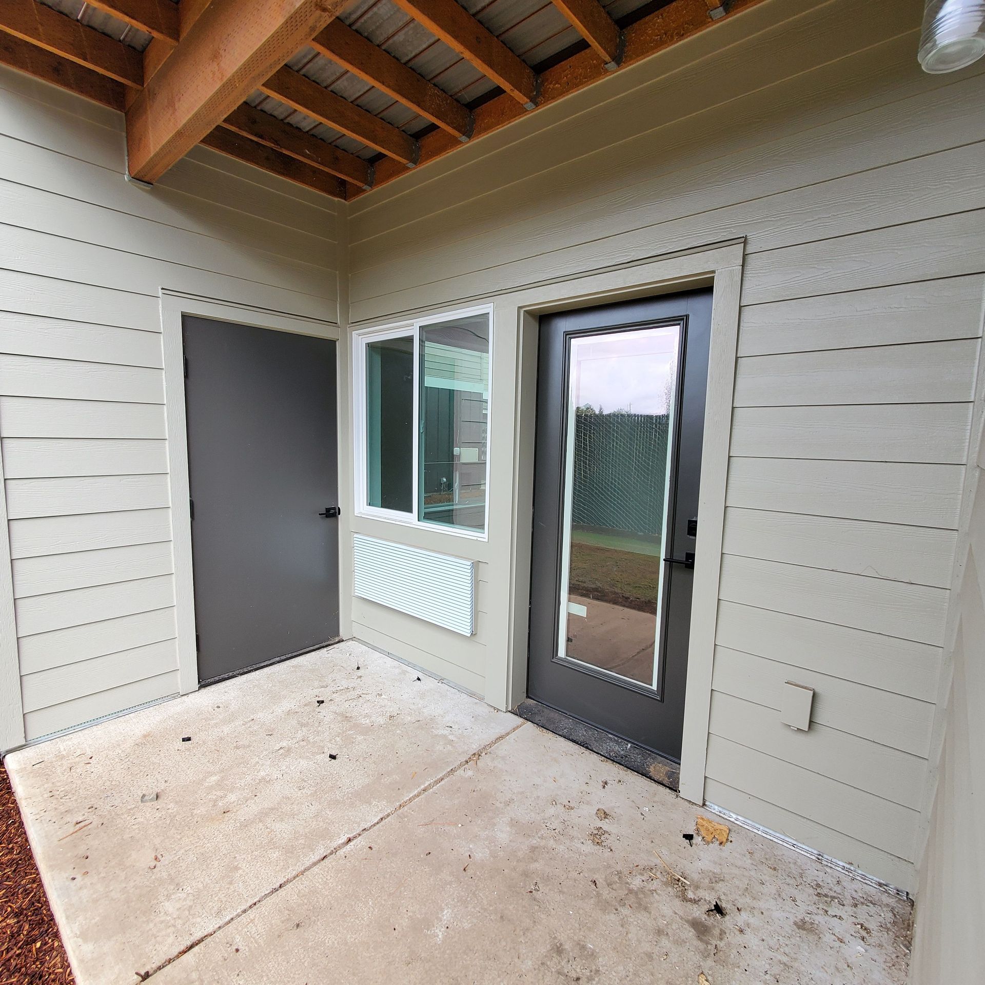 Oregon, near Western University of Health Sciences, one-bedroom one-bathroom – balcony.