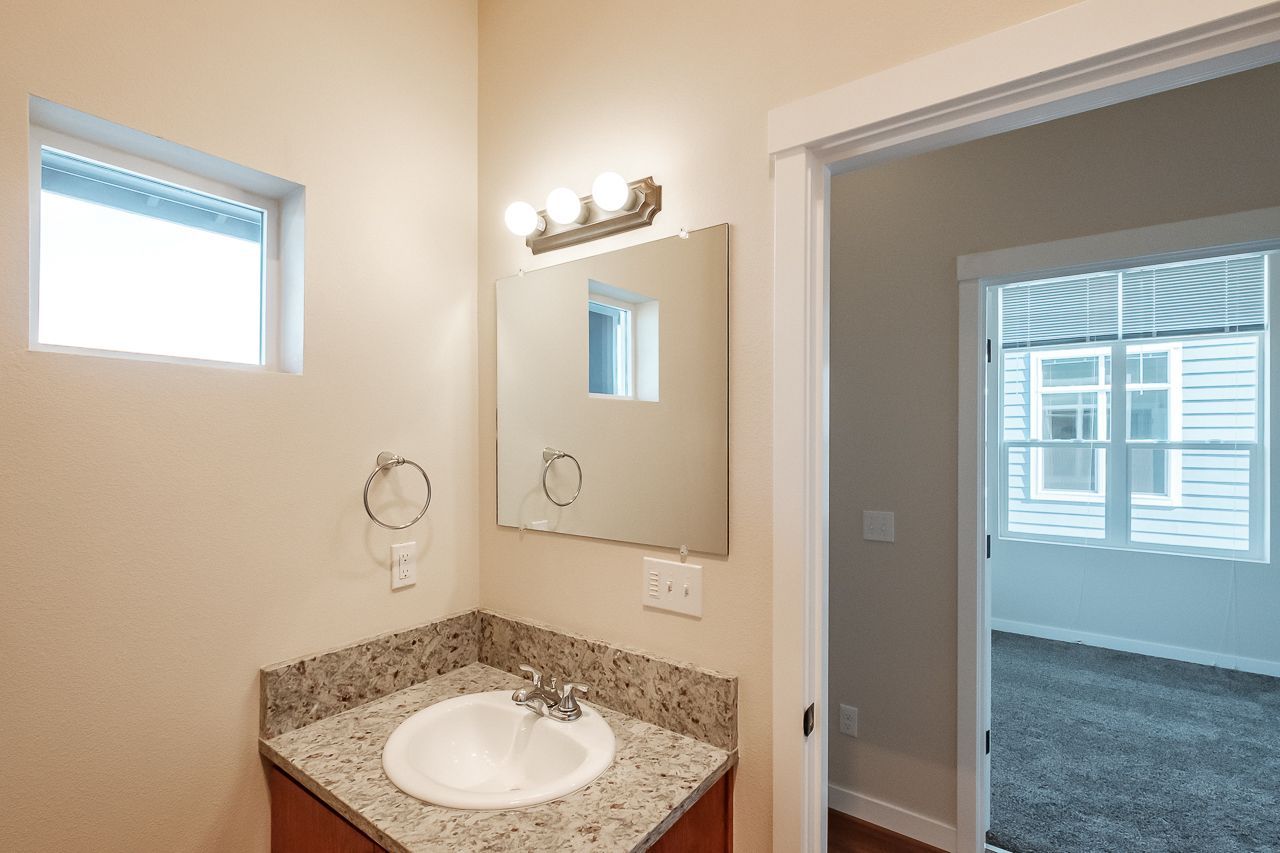 Goodnight Townhomes in Corvallis, OR, Near Oregon State University, four-bed, three-bath –bathroom - 2.