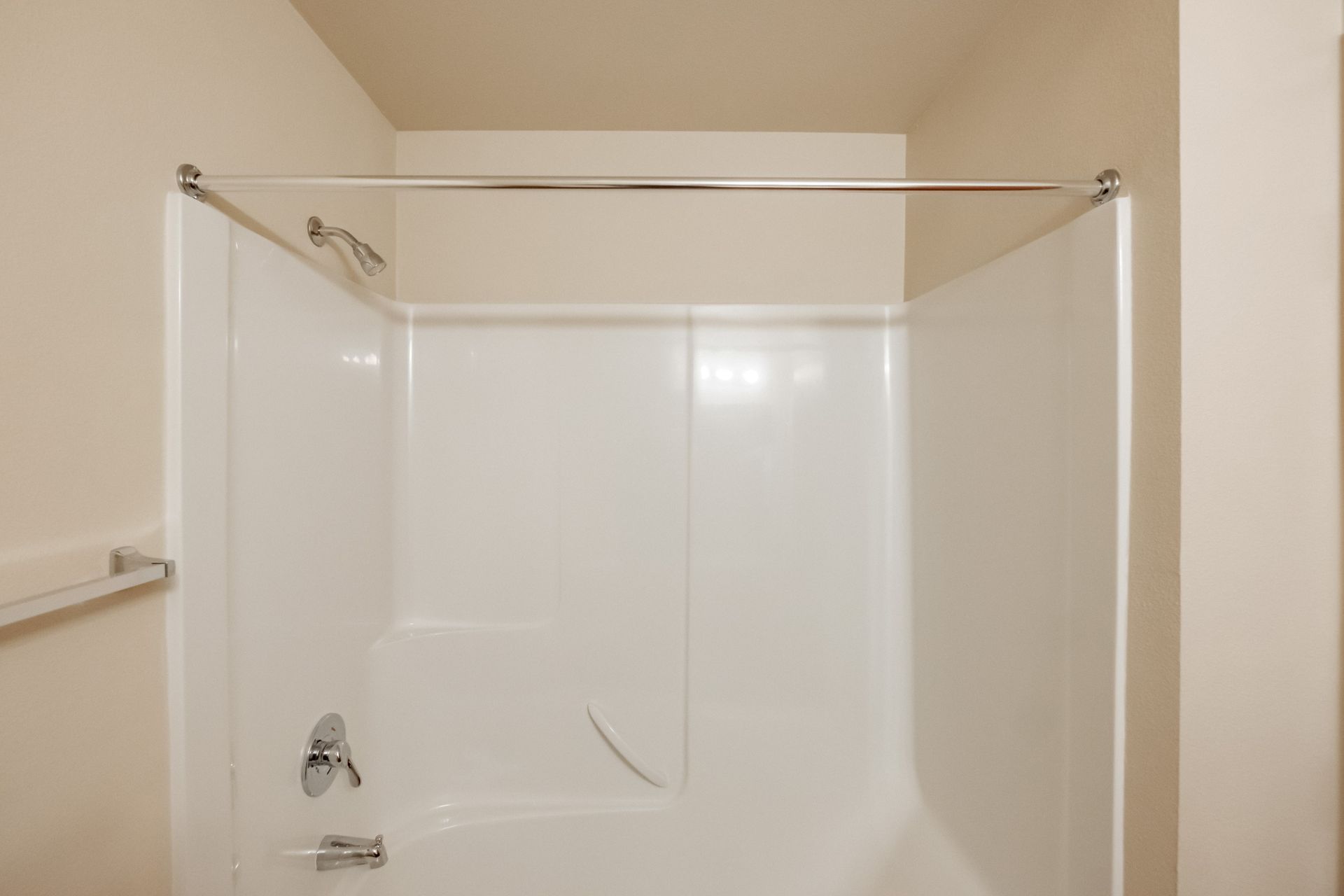 Lafayette Place Apartments in McMinnville, Oregon, near Linfield University – two-bedroom two-bath – master bath shower – 1.
