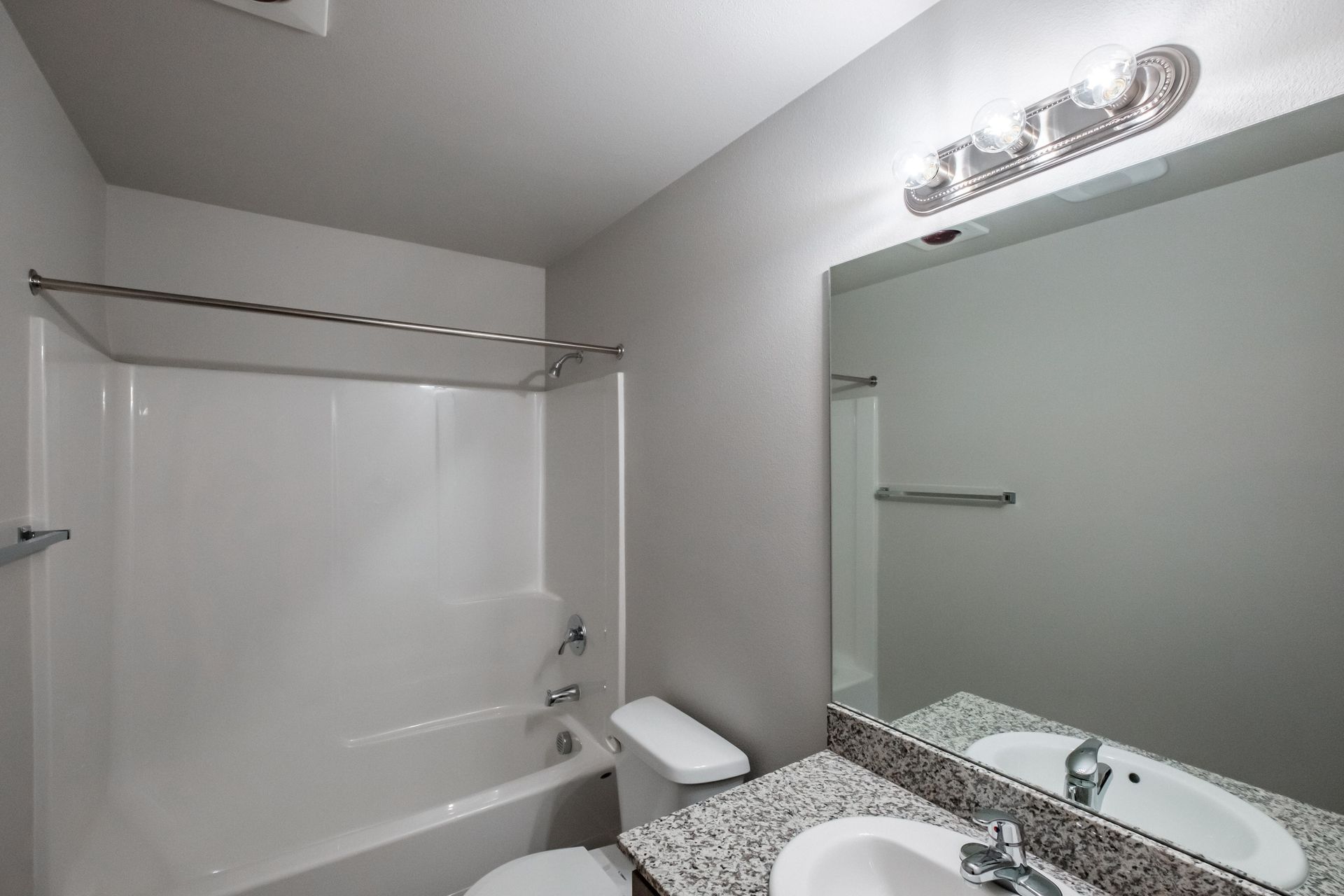 Evergreen Valley Apartments in McMinnville Oregon, near Linfield University – master bathroom shower – 1.