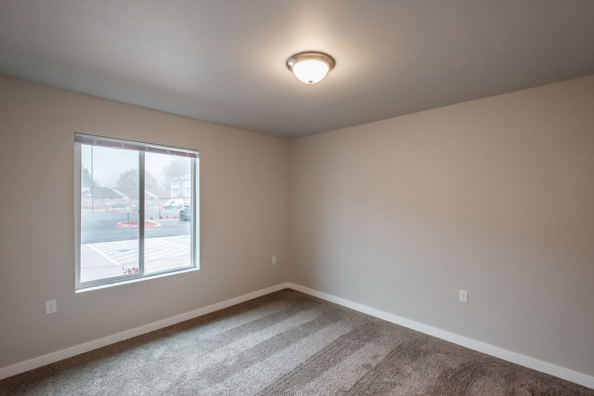 Evergreen Valley Apartments in McMinnville Oregon, near Linfield University – bedroom window – 2.