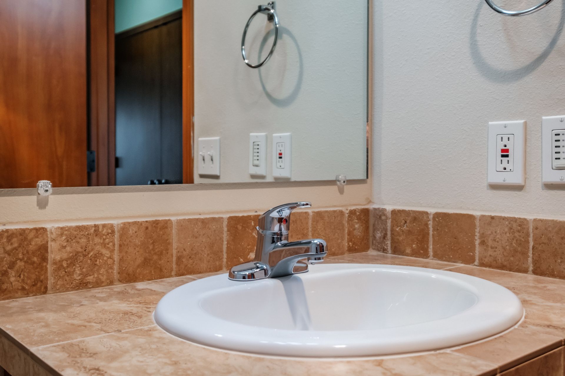 Aspen Place Apartments in Lebanon OR, near Western University of Health Sciences, two-bed two-bath – bathroom sink - 2.