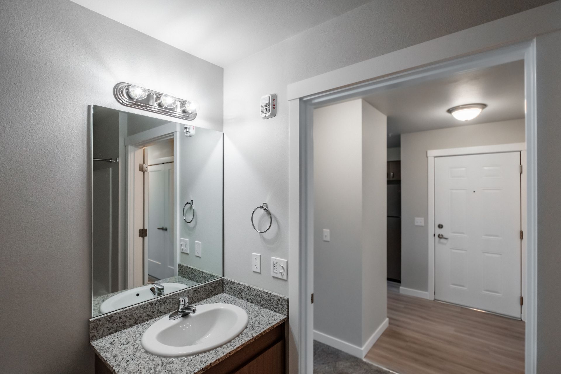 Evergreen Valley Apartments in McMinnville Oregon, near Linfield University – Bathroom sink and mirror – 2.